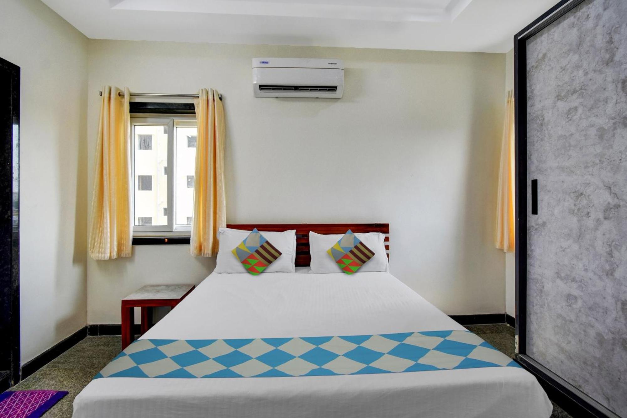 Oyo Home Msr Guest Inn Homestay Nellore Luaran gambar
